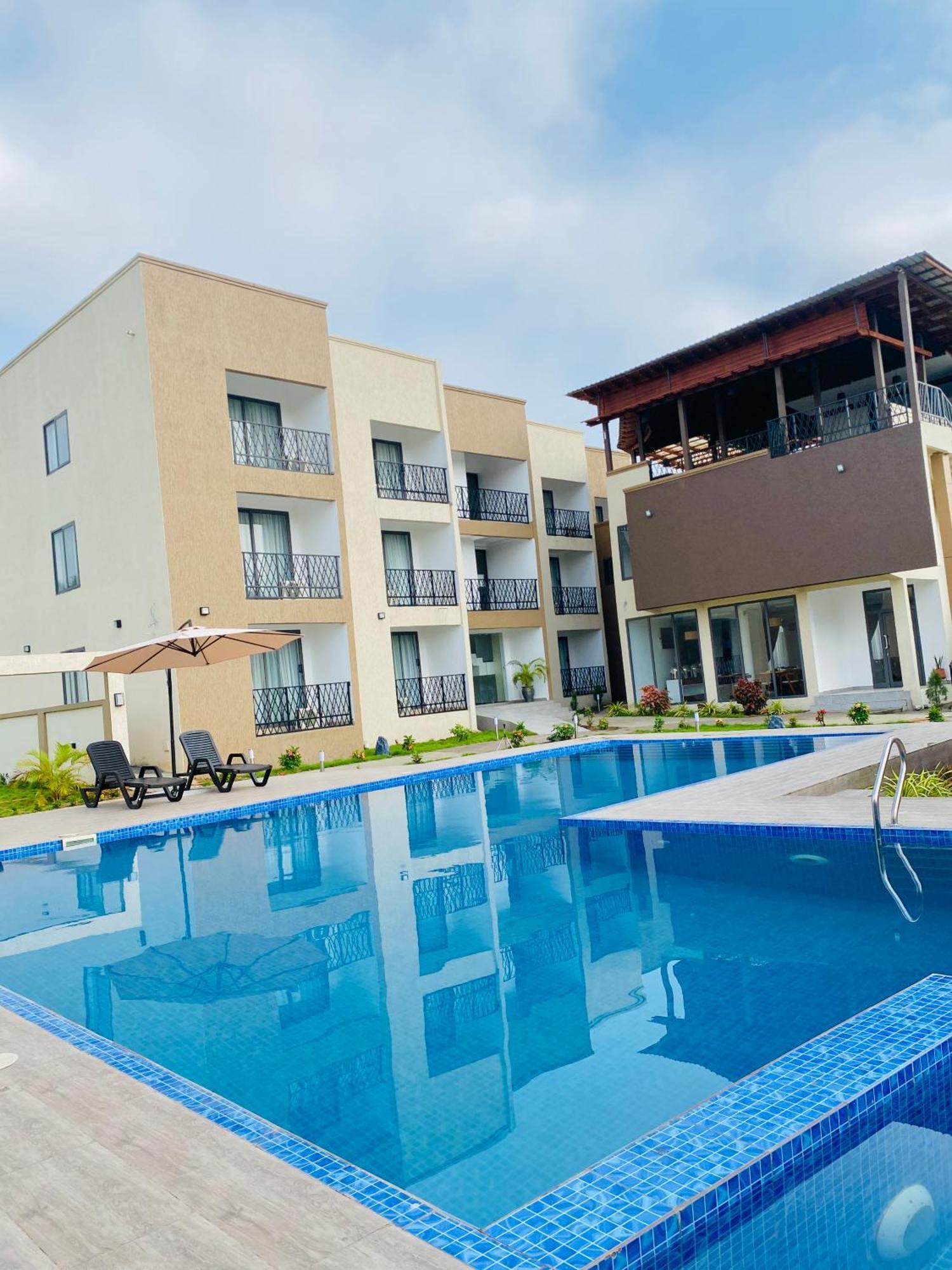 Aiden Homes And Apartments Hotel Koforidua Exterior foto