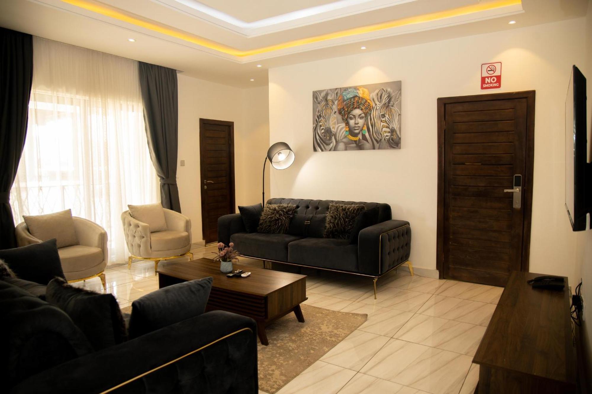 Aiden Homes And Apartments Hotel Koforidua Exterior foto